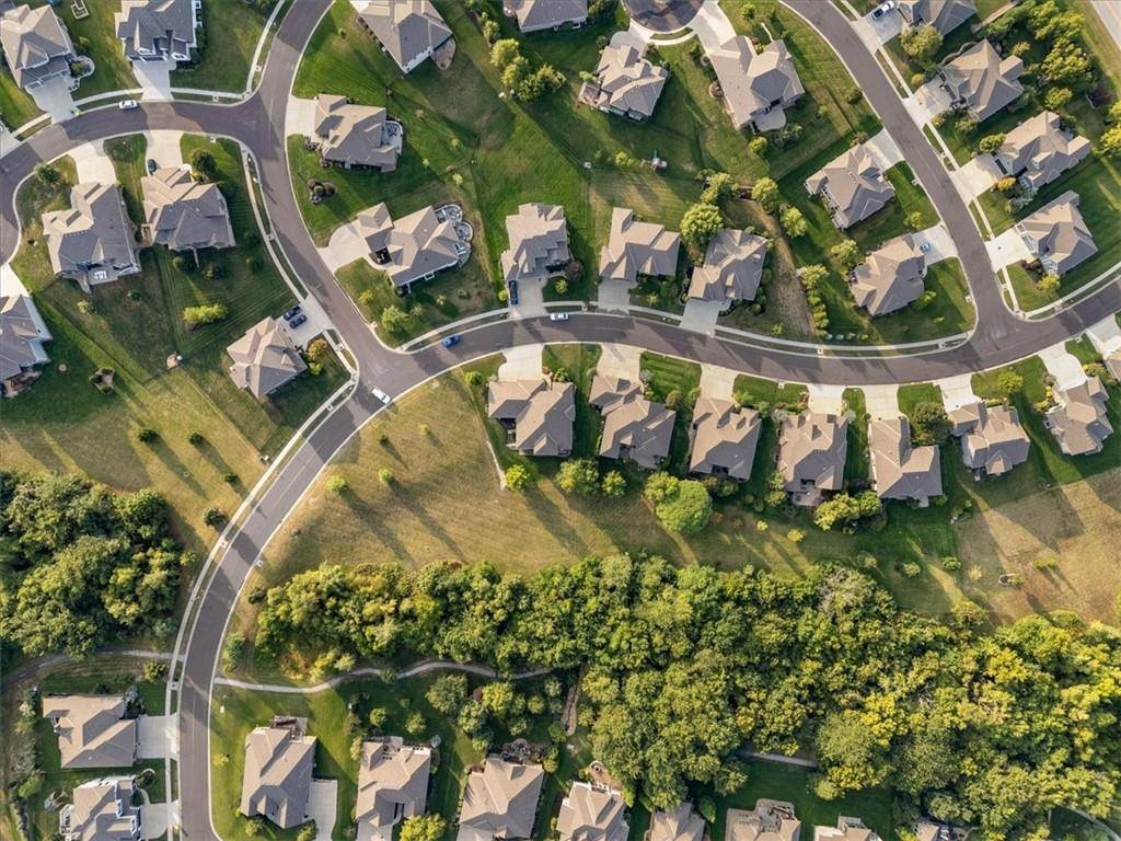 16805 Hauser Street, Overland Park, KS 66221