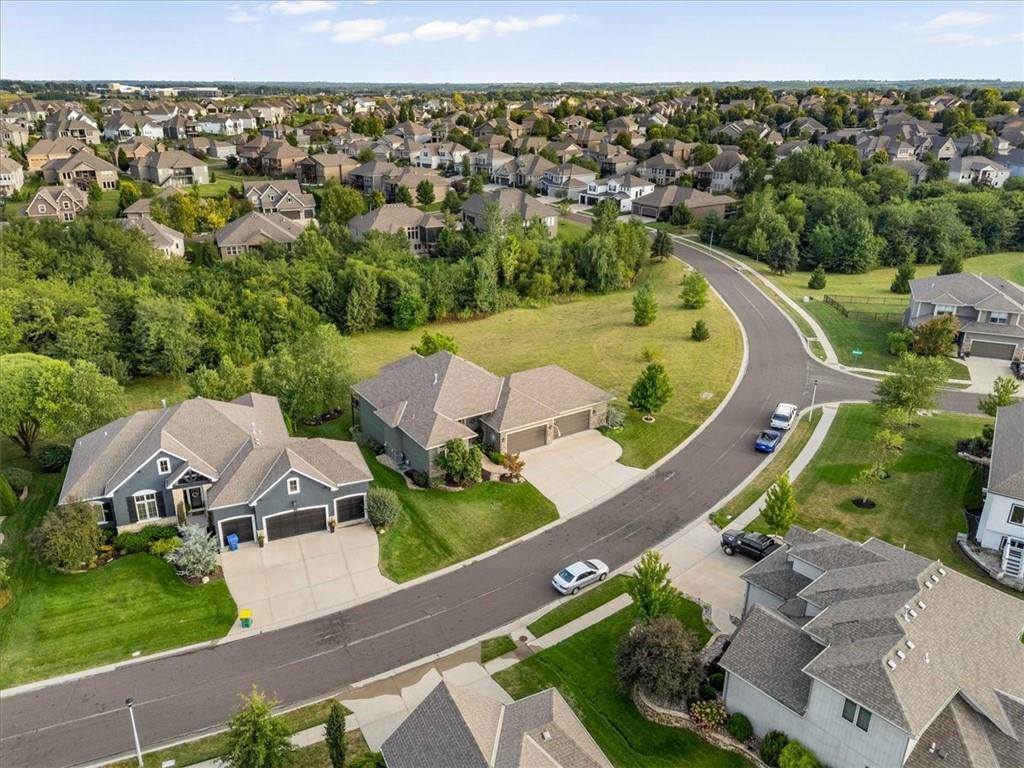 16805 Hauser Street, Overland Park, KS 66221