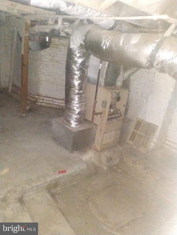 1104 Clendenin Street, Baltimore, MD 21217