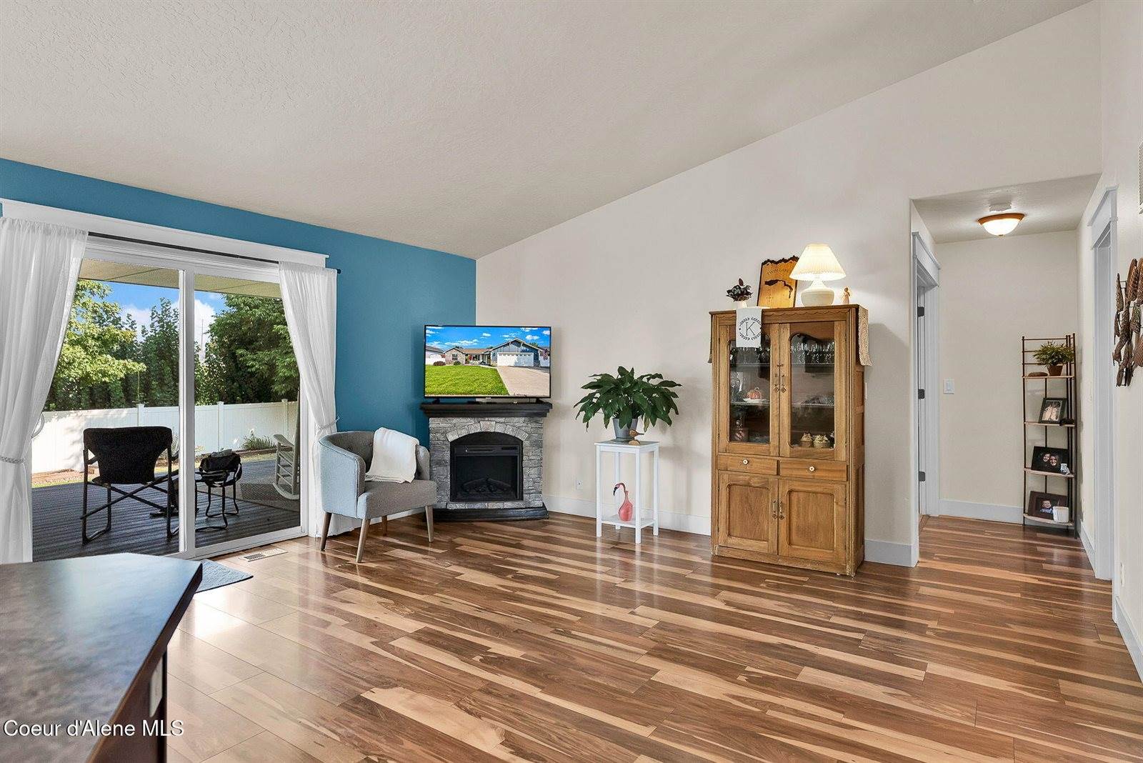 6615 West Soldier Creek Ave, Rathdrum, ID 83858