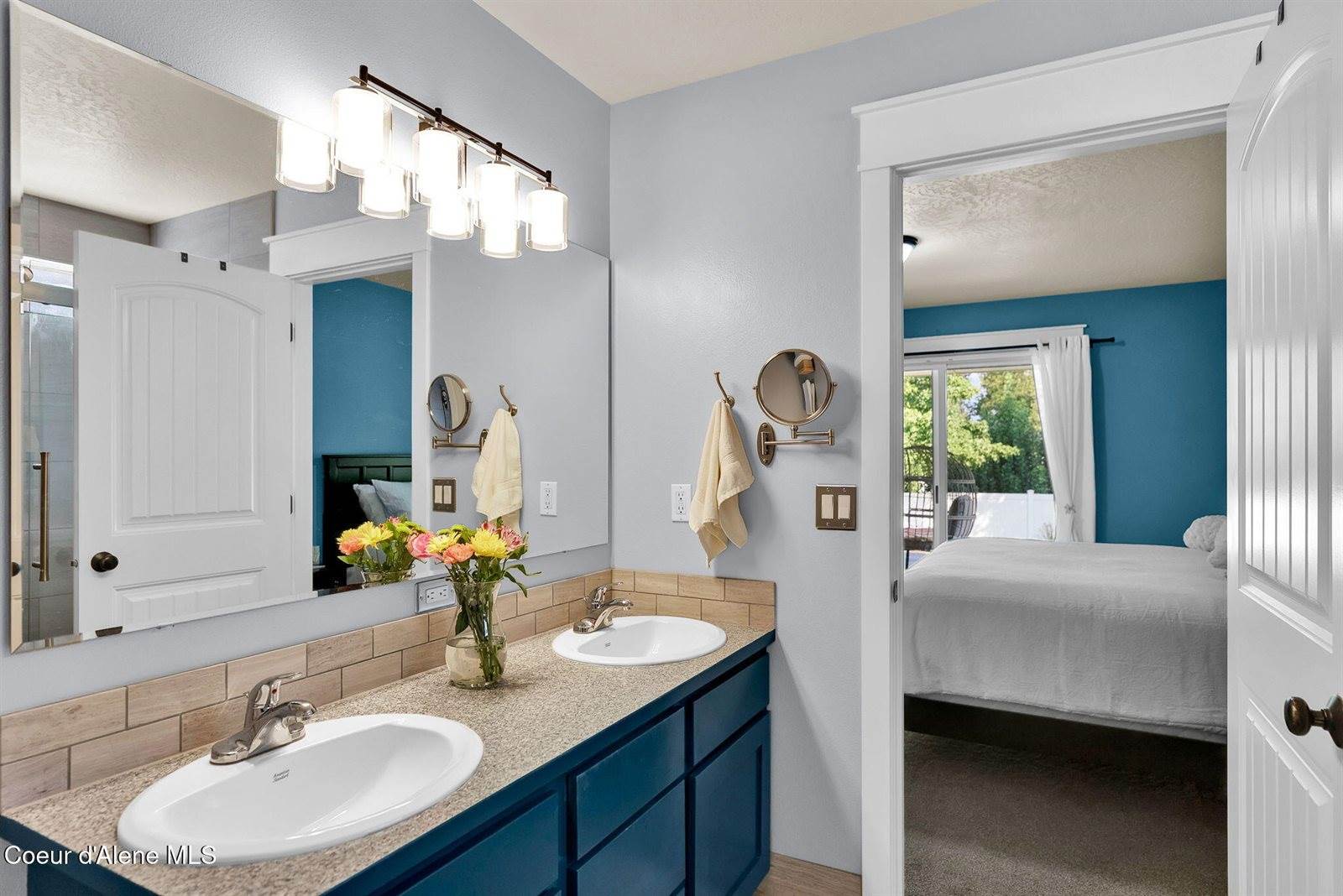 6615 West Soldier Creek Ave, Rathdrum, ID 83858