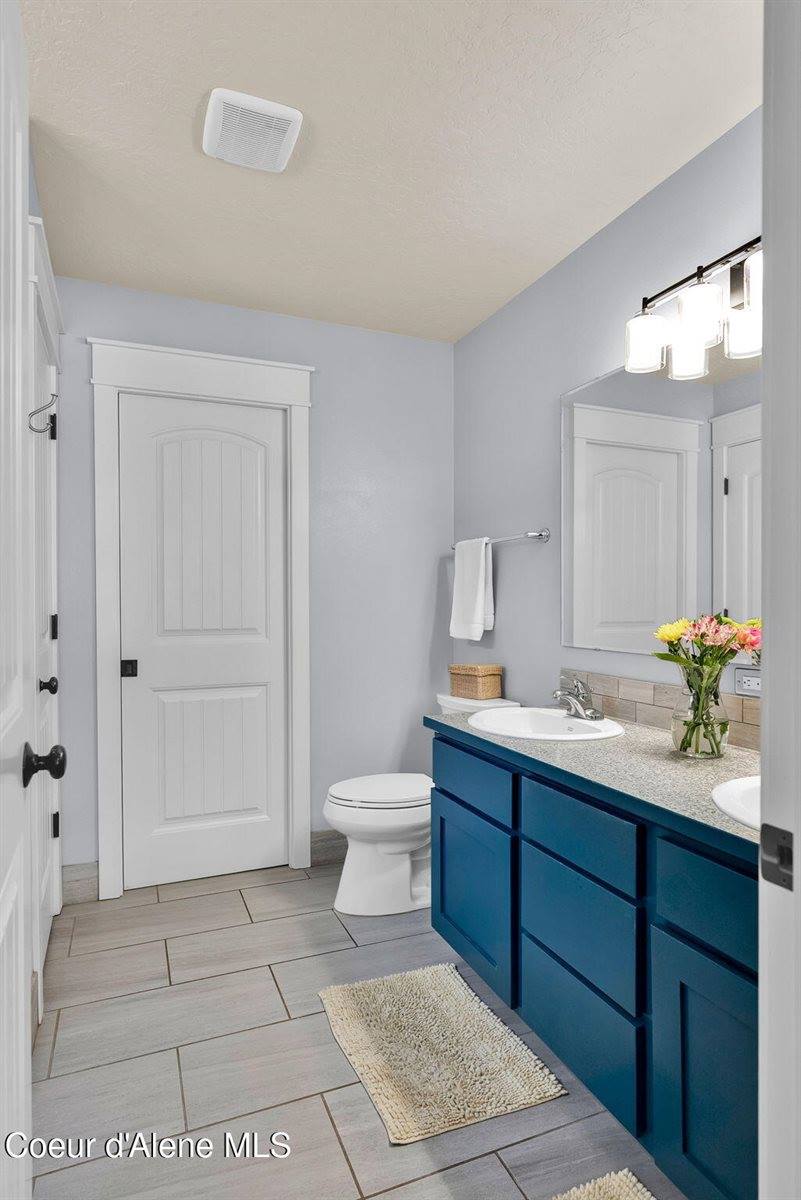 6615 West Soldier Creek Ave, Rathdrum, ID 83858