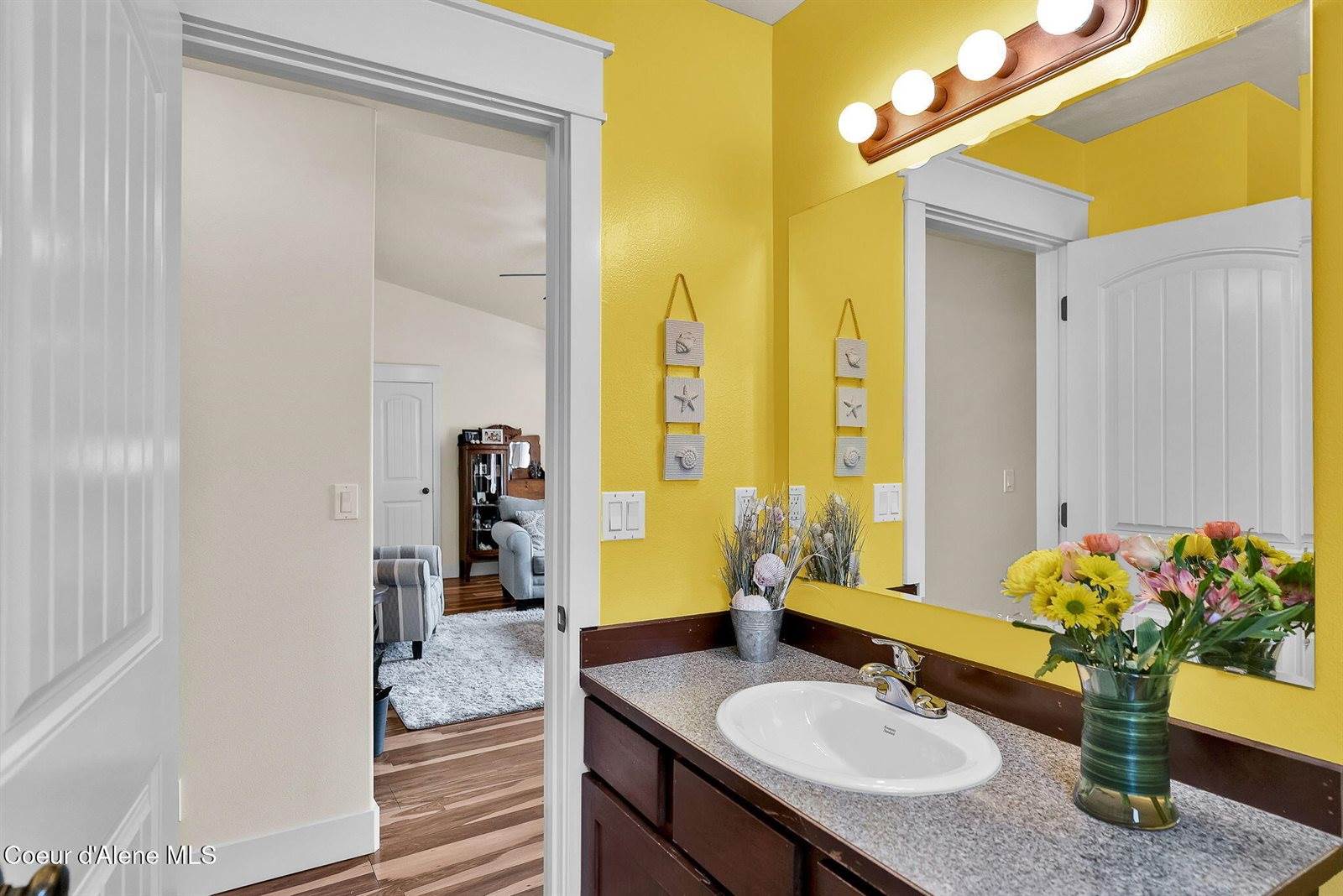 6615 West Soldier Creek Ave, Rathdrum, ID 83858