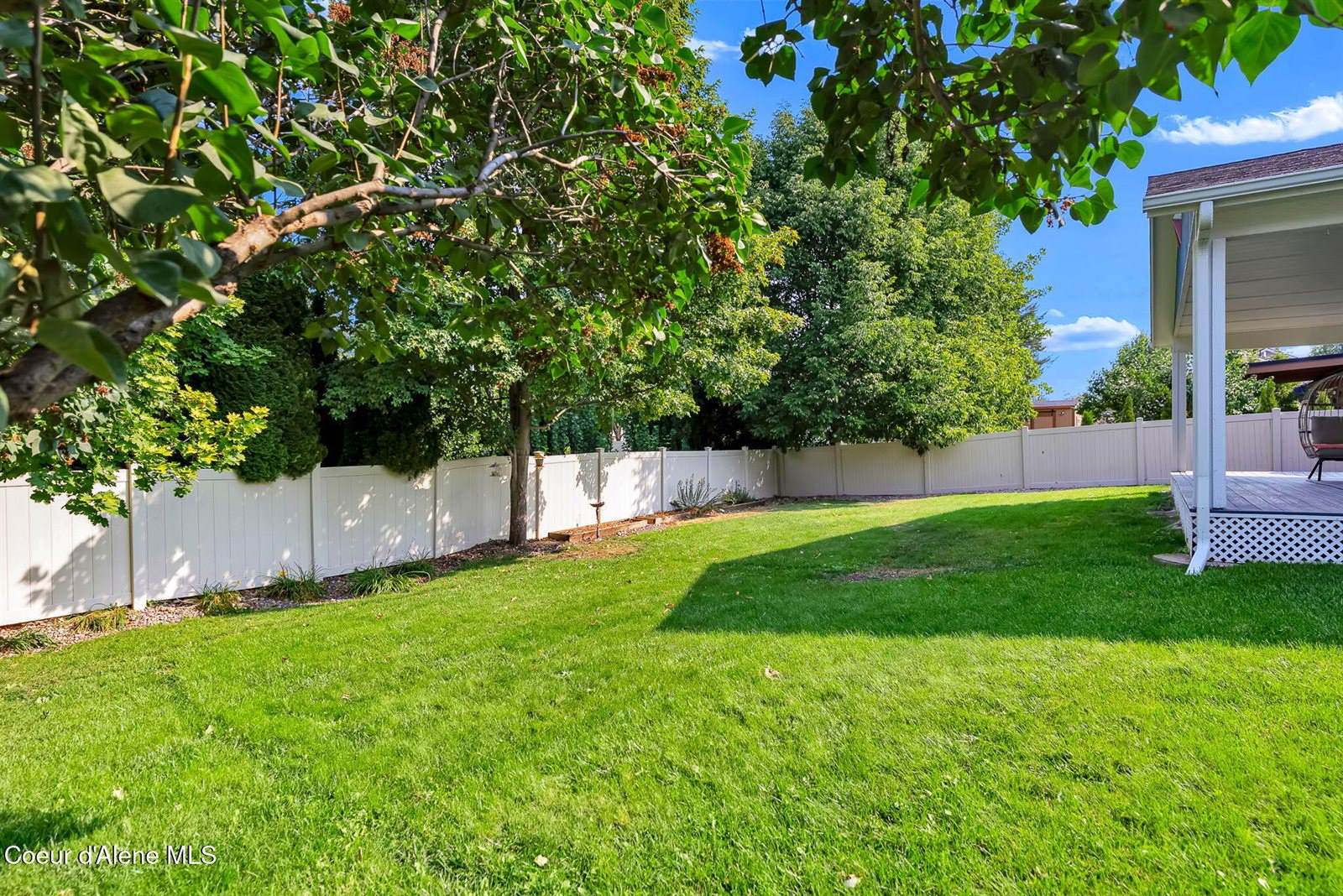 6615 West Soldier Creek Ave, Rathdrum, ID 83858