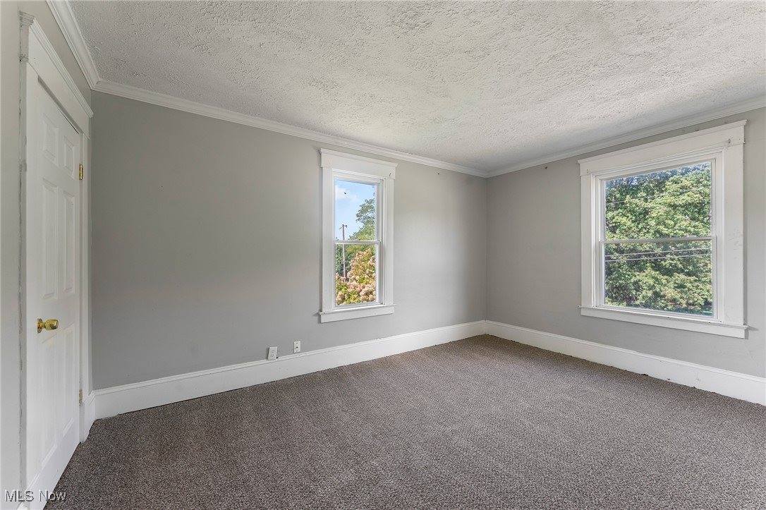 21 East Liberty Street, Mineral Ridge, OH 44440