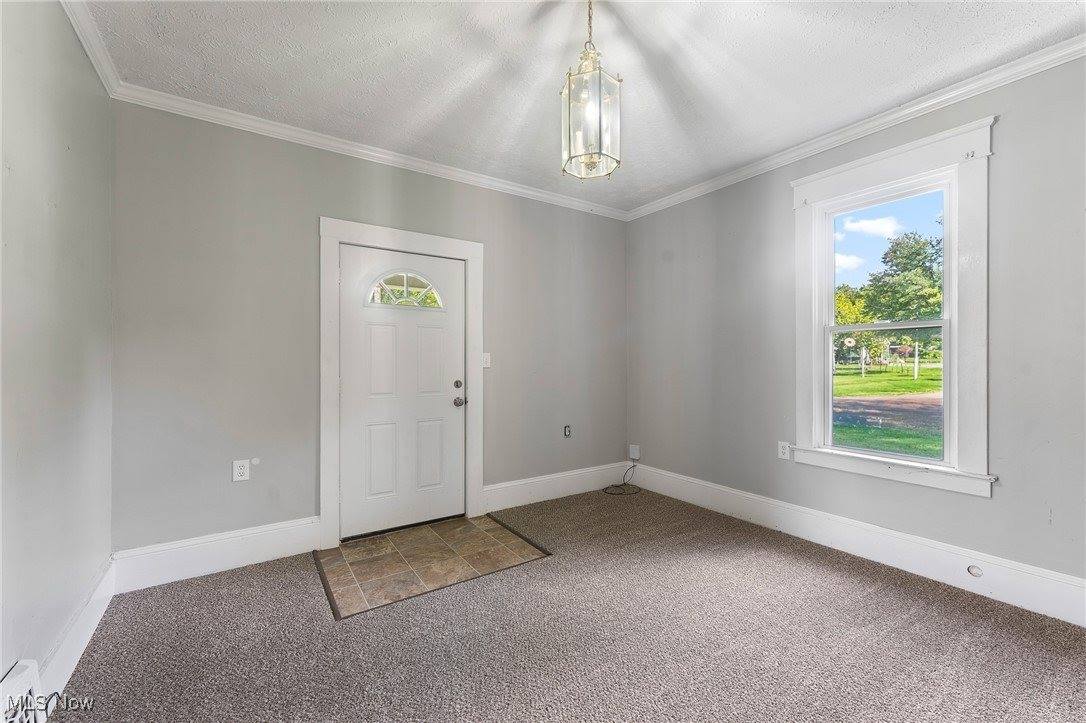 21 East Liberty Street, Mineral Ridge, OH 44440