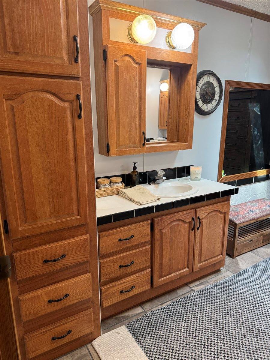 20292 East Fort Mcpherson Road, Maxwell, NE 69151