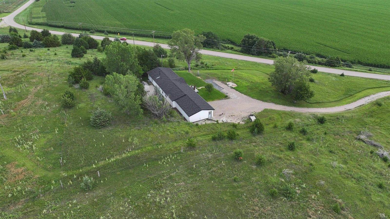 20292 East Fort Mcpherson Road, Maxwell, NE 69151