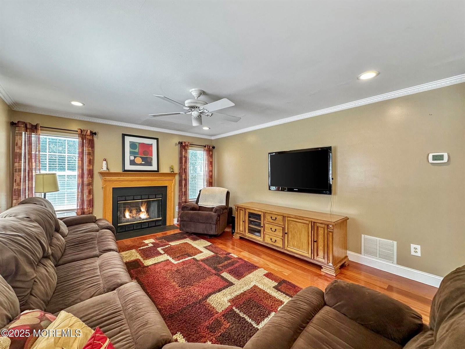 5 Twin Oaks Court, Jackson, NJ 08527