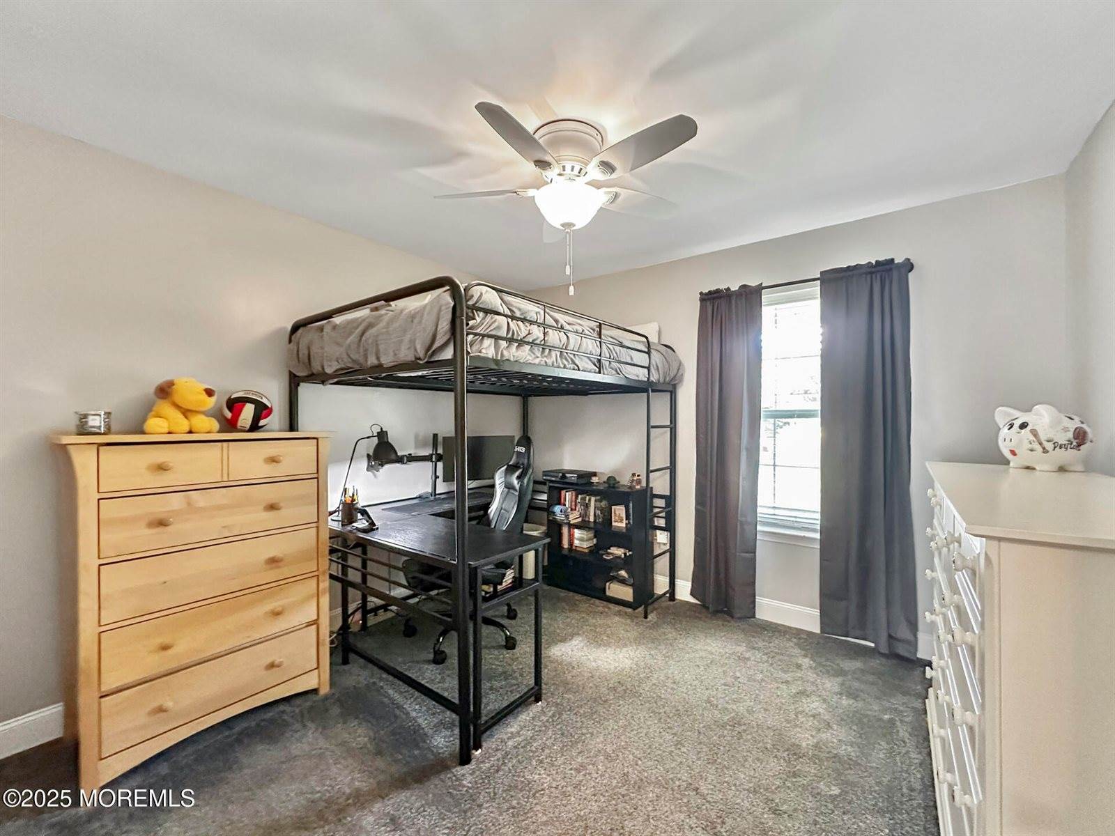 5 Twin Oaks Court, Jackson, NJ 08527