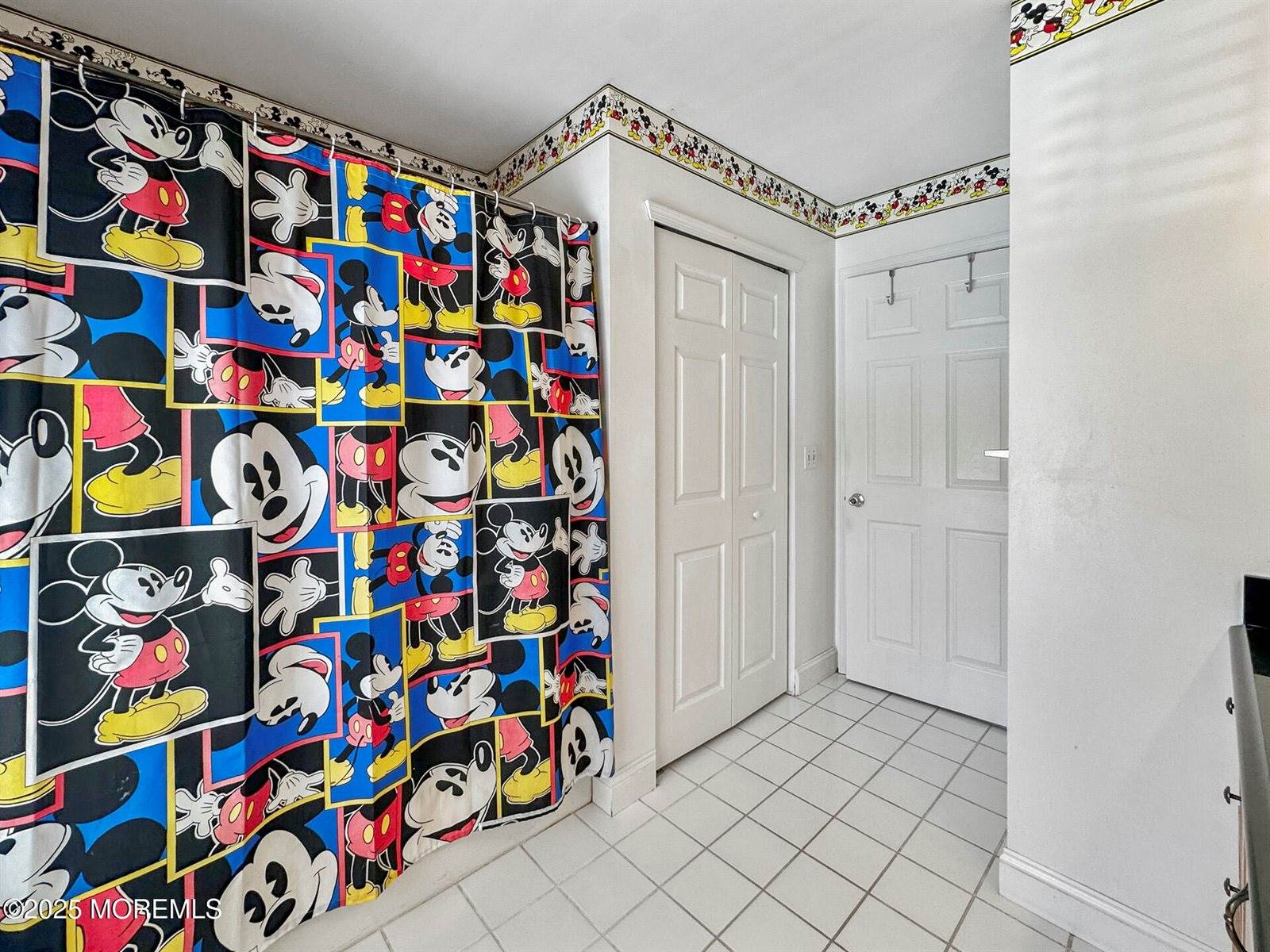 5 Twin Oaks Court, Jackson, NJ 08527