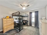 5 Twin Oaks Court, Jackson, NJ 08527