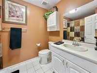 5 Twin Oaks Court, Jackson, NJ 08527