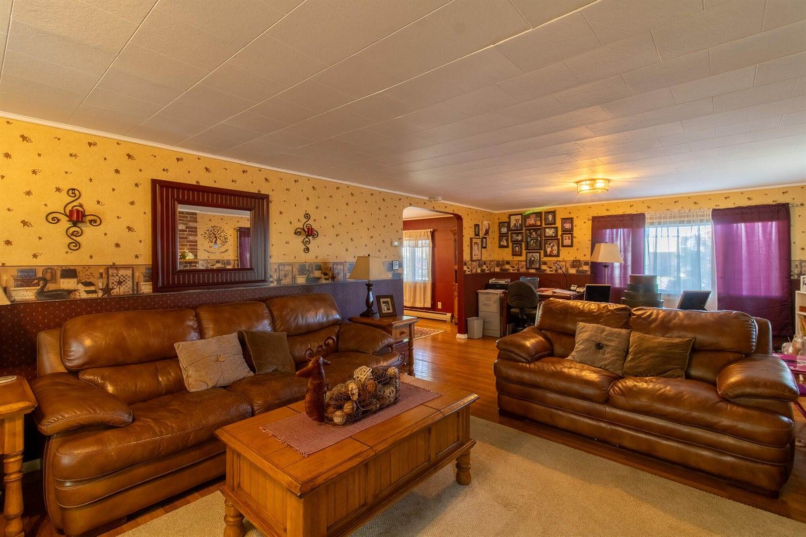 49 North Street, Newport, ME 04953