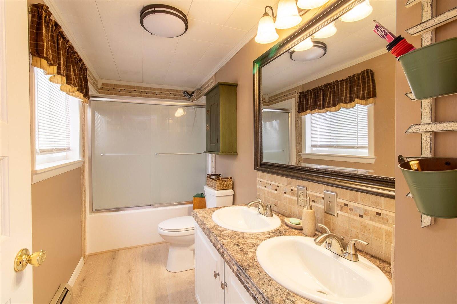 49 North Street, Newport, ME 04953