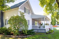 49 North Street, Newport, ME 04953