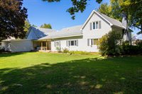 49 North Street, Newport, ME 04953