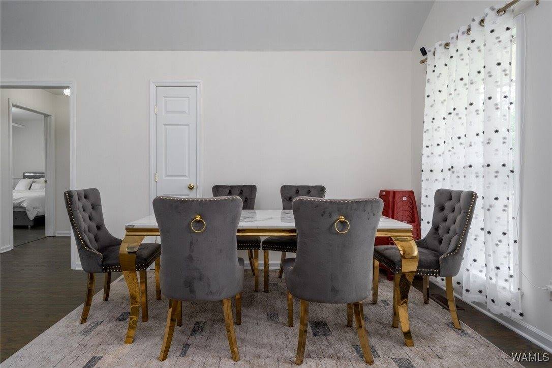 17020 Stonecliff Drive, Northport, AL 35475