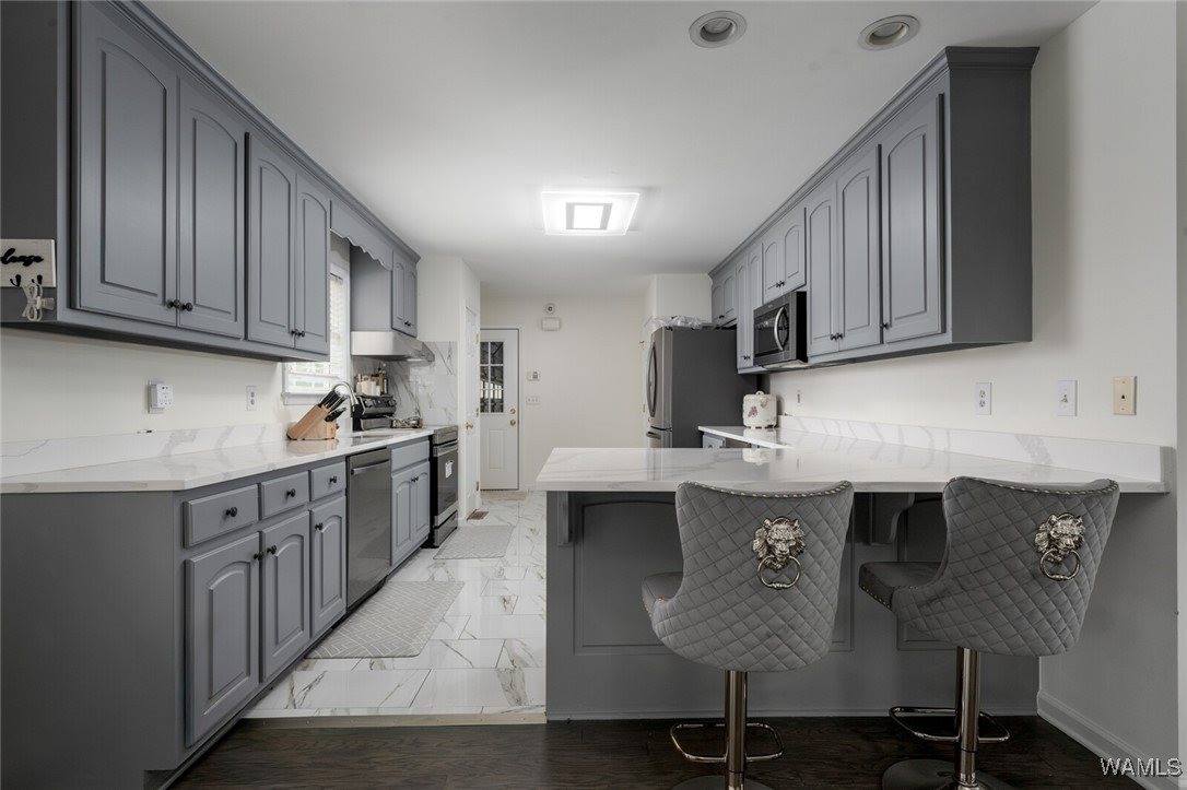 17020 Stonecliff Drive, Northport, AL 35475