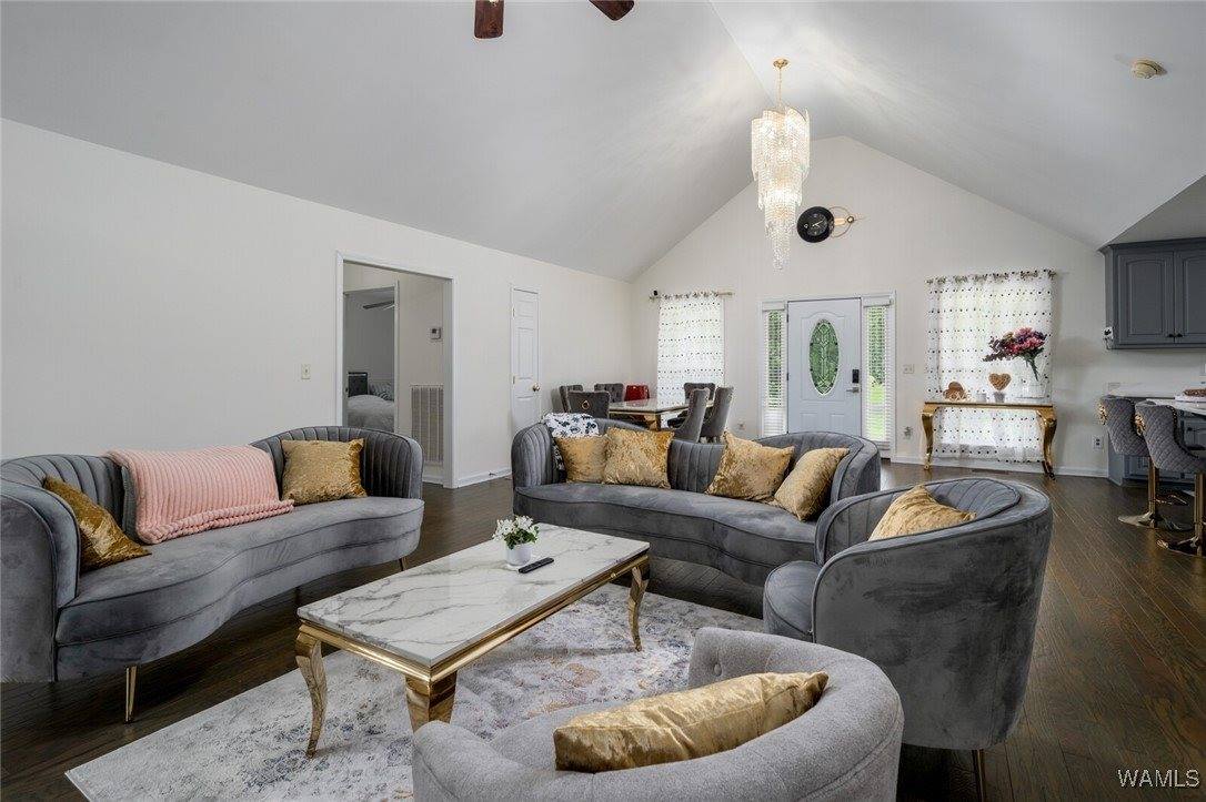 17020 Stonecliff Drive, Northport, AL 35475