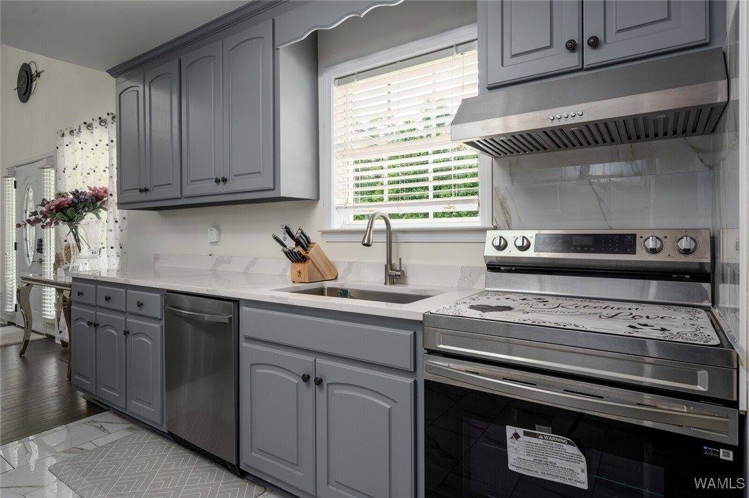 17020 Stonecliff Drive, Northport, AL 35475