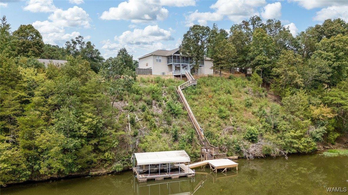 17020 Stonecliff Drive, Northport, AL 35475