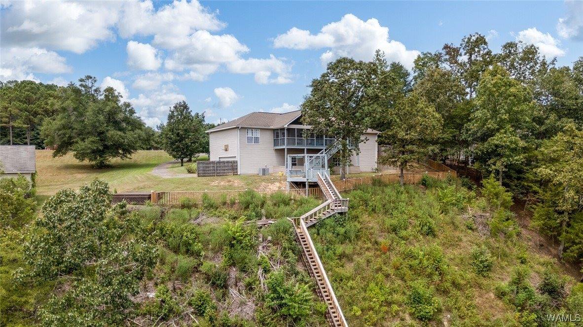 17020 Stonecliff Drive, Northport, AL 35475