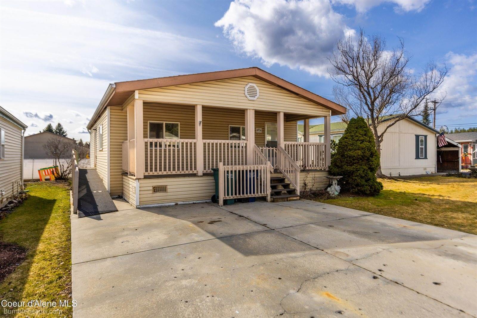 4954 West Cougar Cir, Coeur d'Alene, ID 83815