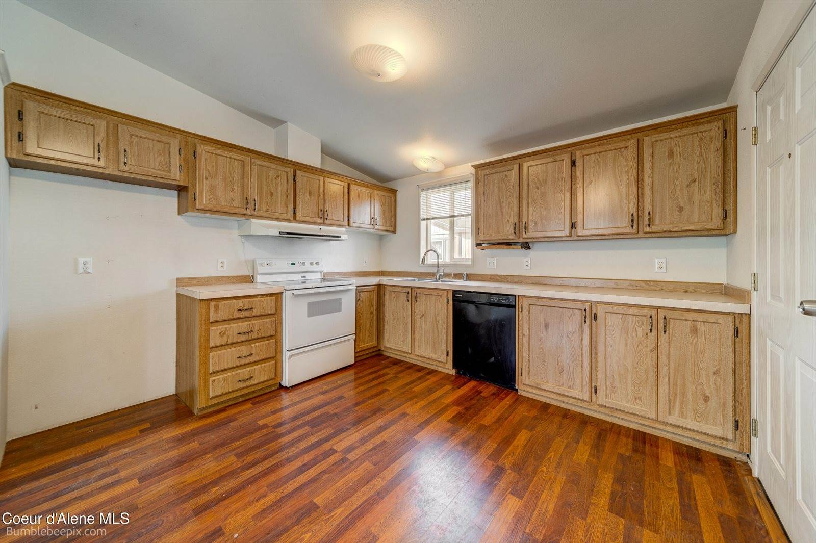 4954 West Cougar Cir, Coeur d'Alene, ID 83815