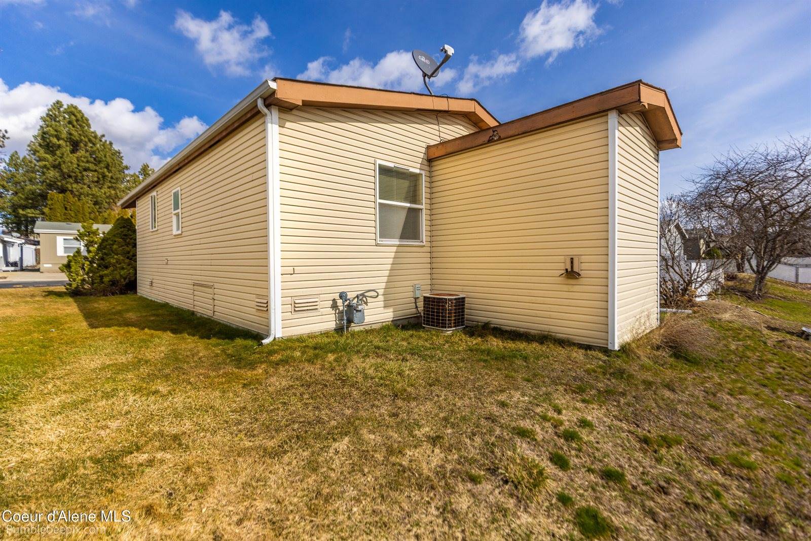 4954 West Cougar Cir, Coeur d'Alene, ID 83815