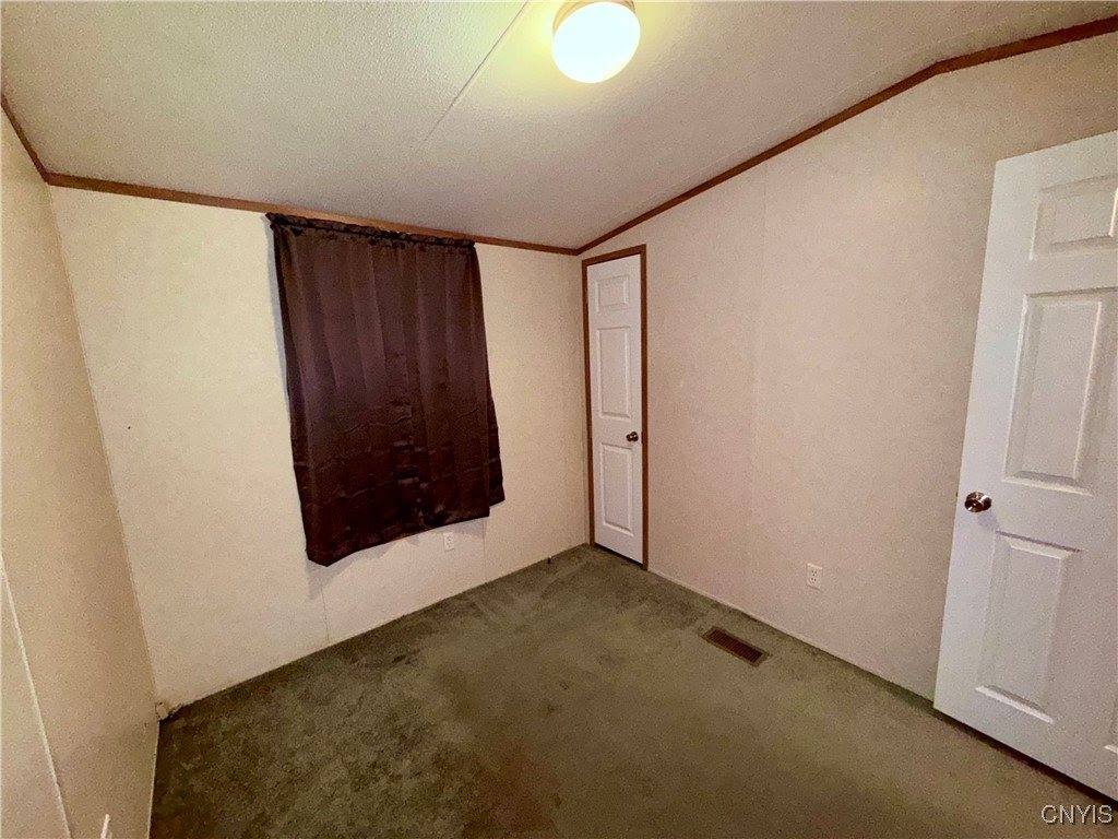 70 Albion Cross Road, Parish, NY 13131