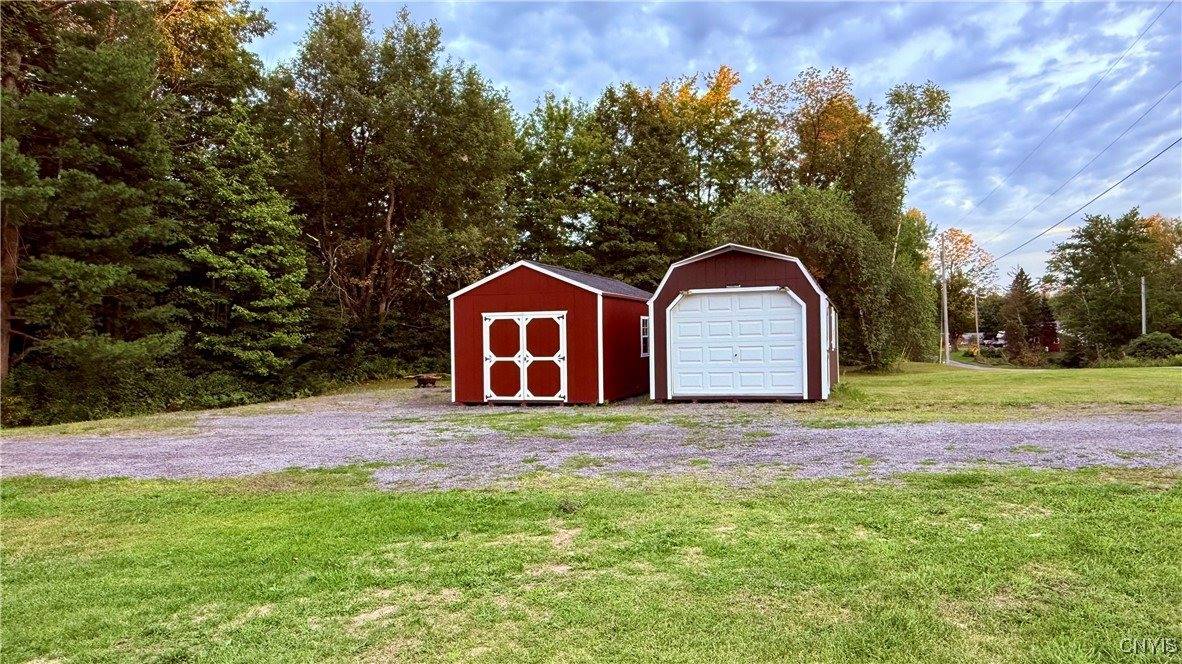 70 Albion Cross Road, Parish, NY 13131