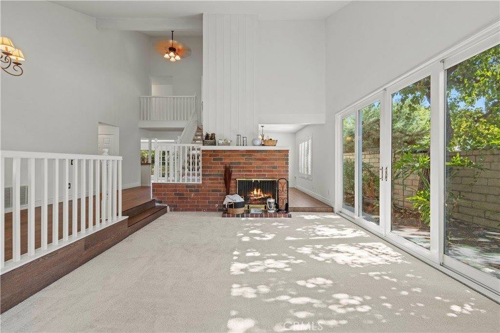 25402 Via Escovar, Valencia, CA 91355