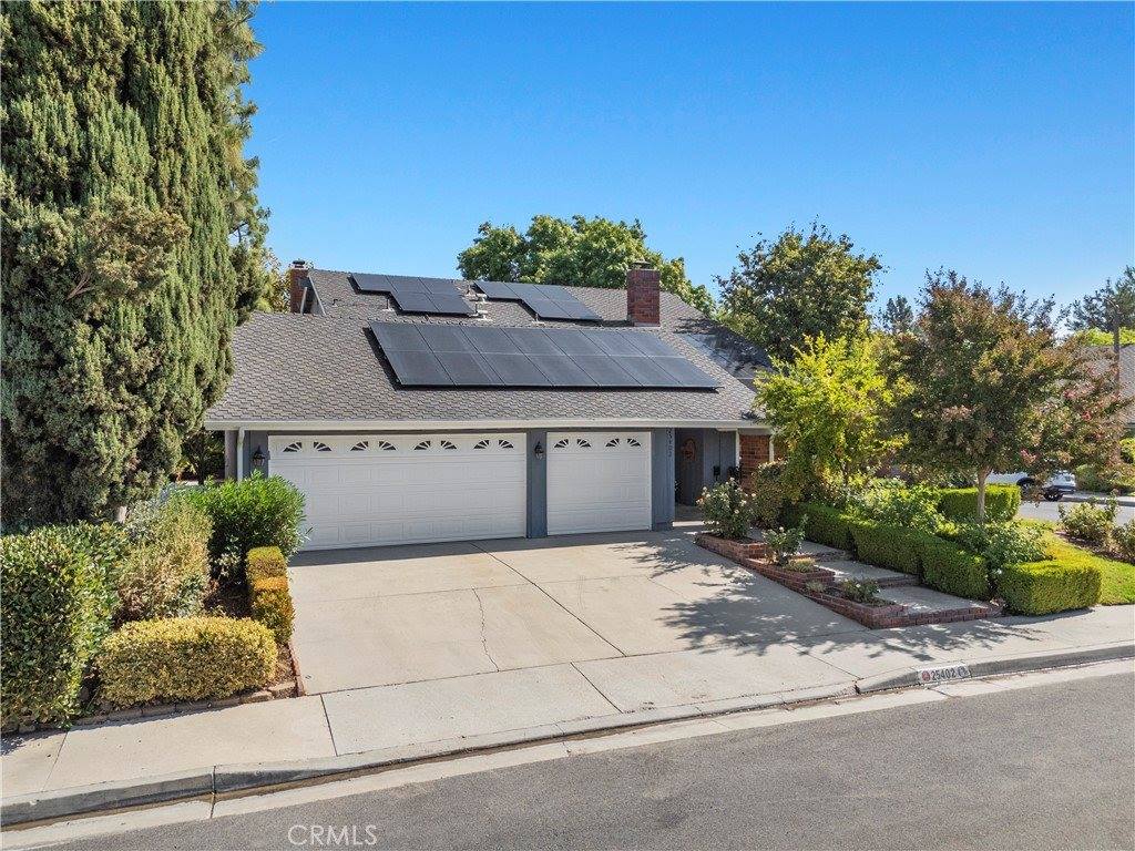 25402 Via Escovar, Valencia, CA 91355