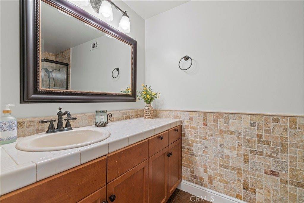 25402 Via Escovar, Valencia, CA 91355