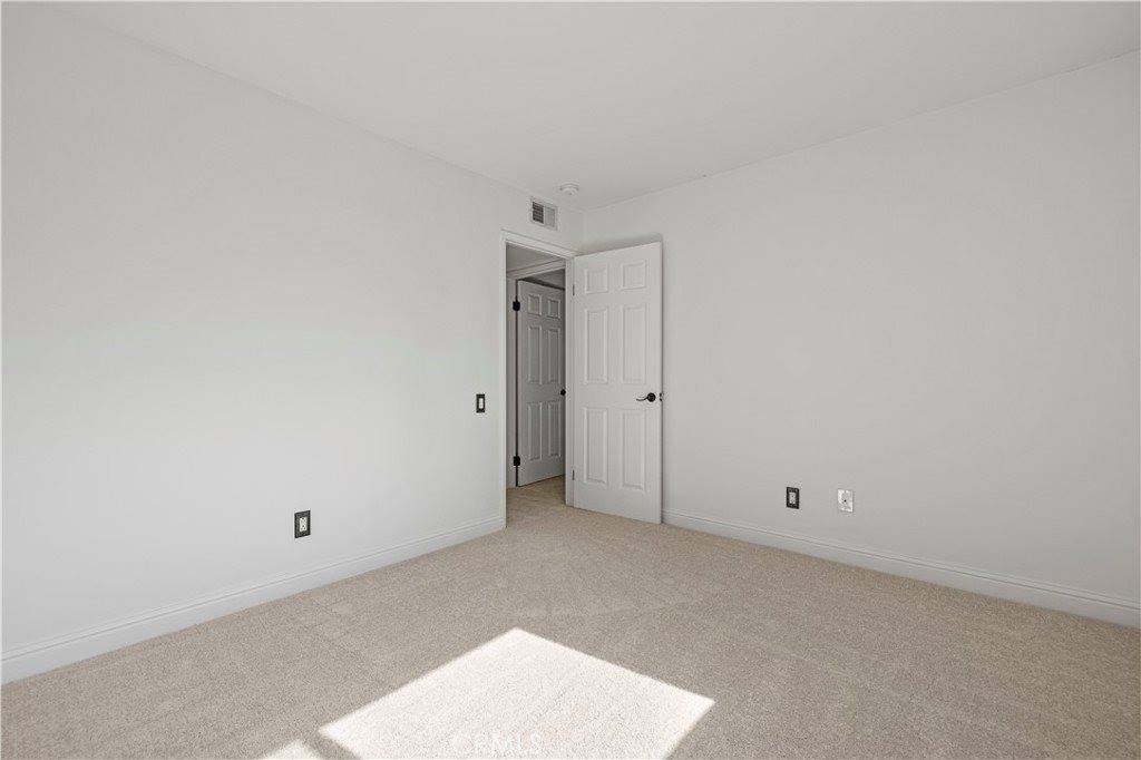 25402 Via Escovar, Valencia, CA 91355