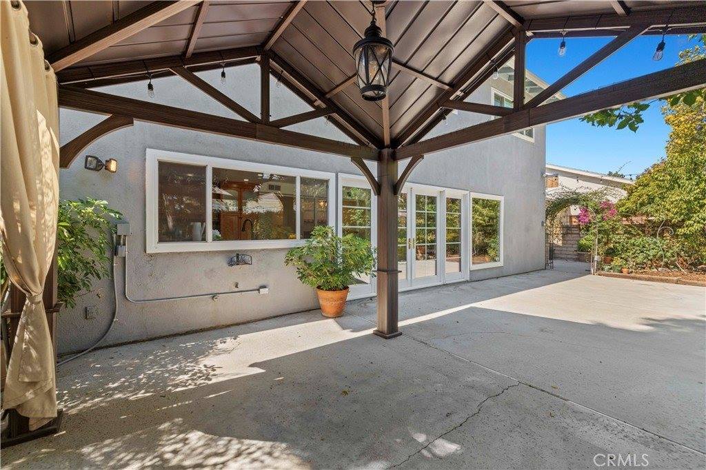 25402 Via Escovar, Valencia, CA 91355