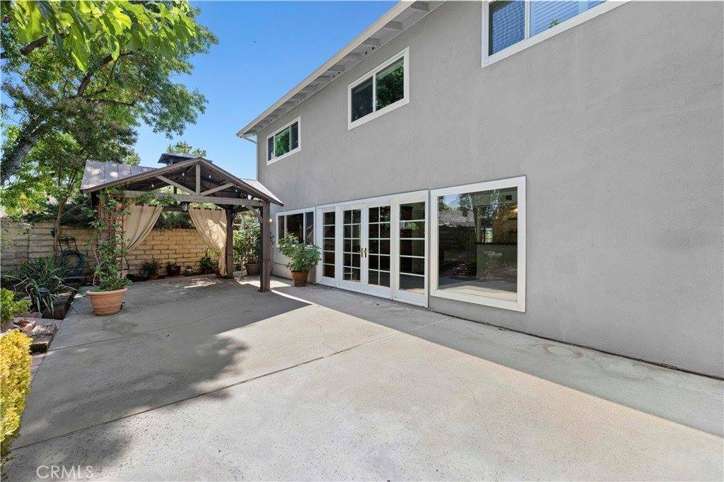 25402 Via Escovar, Valencia, CA 91355