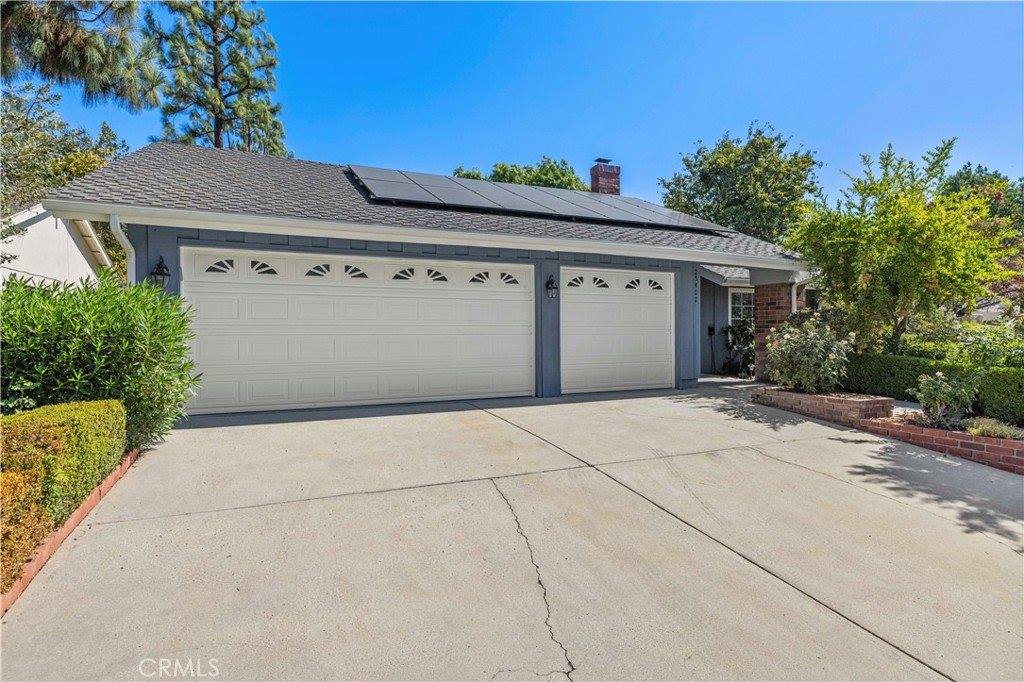 25402 Via Escovar, Valencia, CA 91355