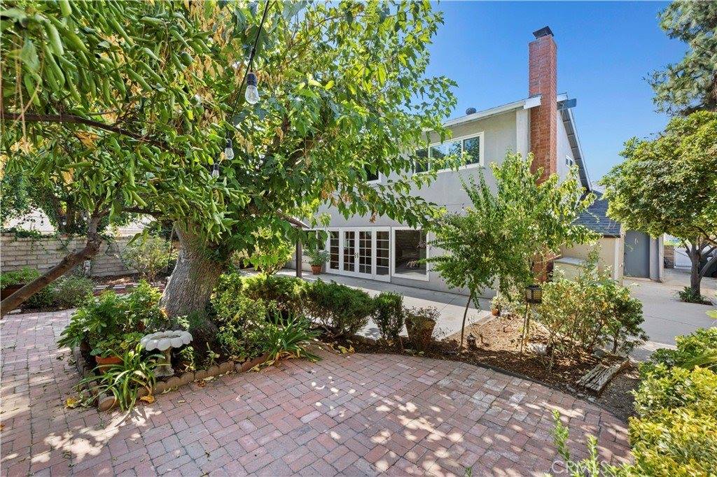 25402 Via Escovar, Valencia, CA 91355