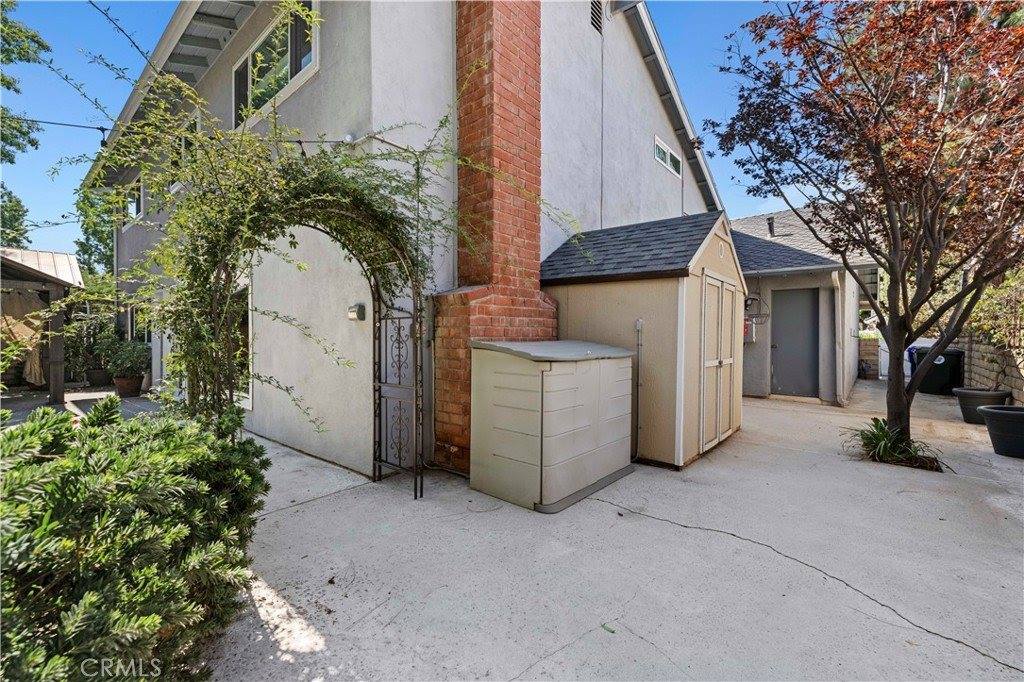 25402 Via Escovar, Valencia, CA 91355