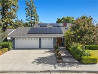 25402 Via Escovar, Valencia, CA 91355