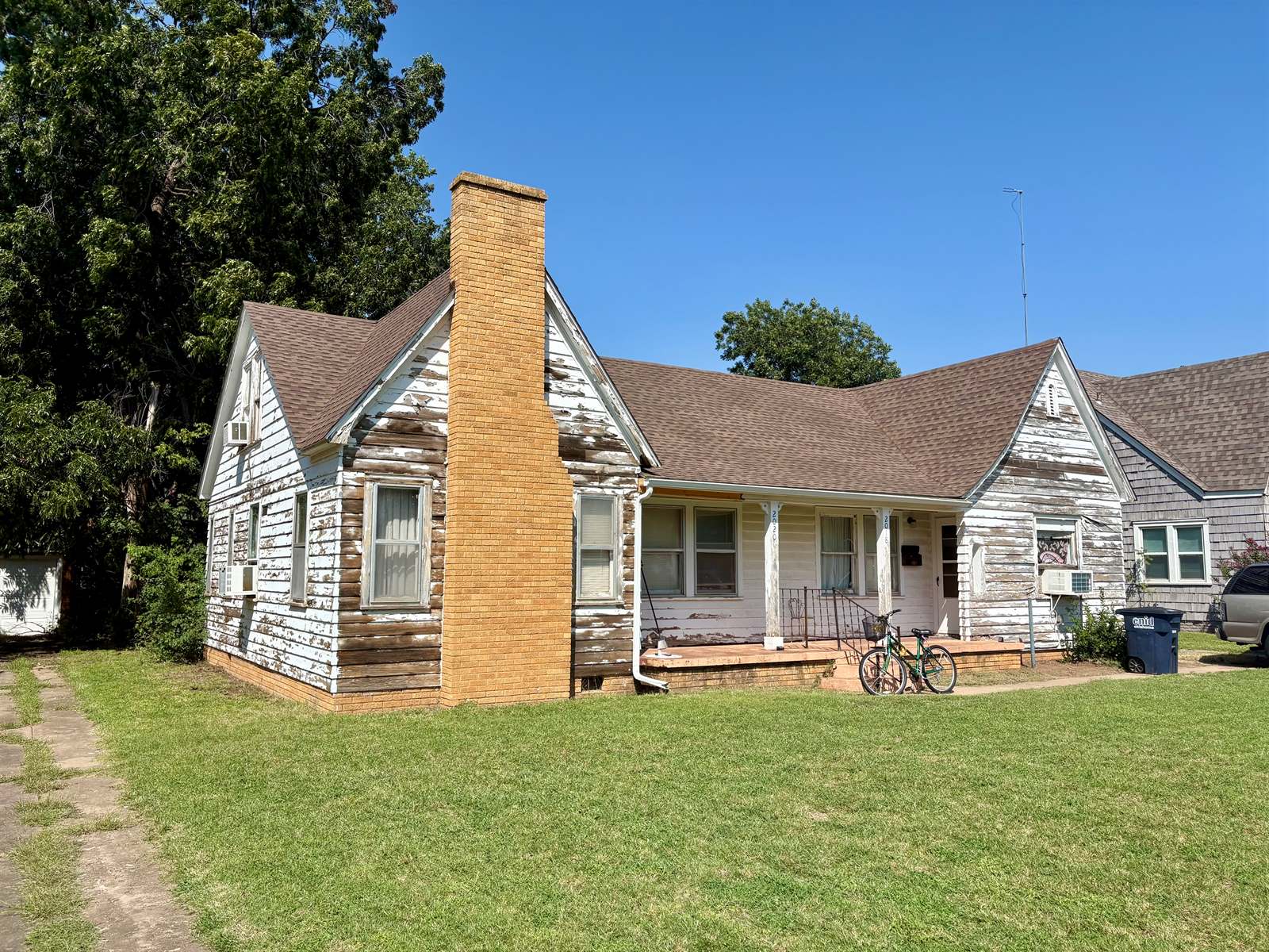 2018 - 2020 W Broadway Ave, Enid, OK 73703