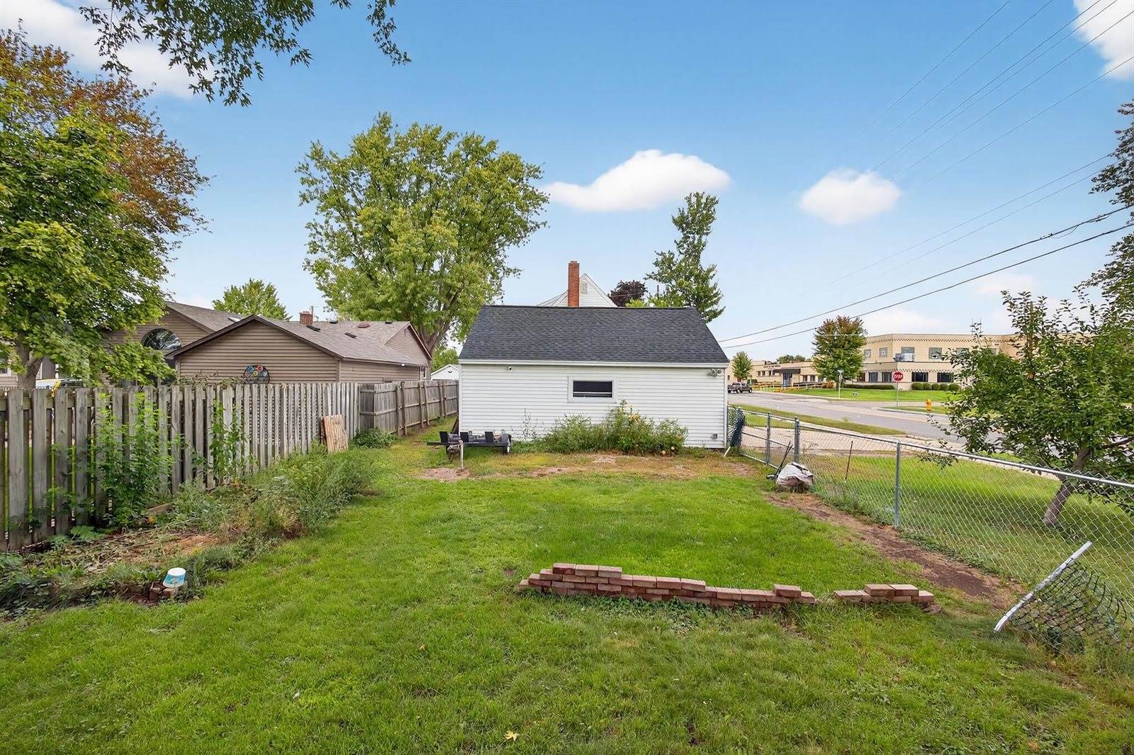 310 S 16th Street, Wisconsin Rapids, WI 54494