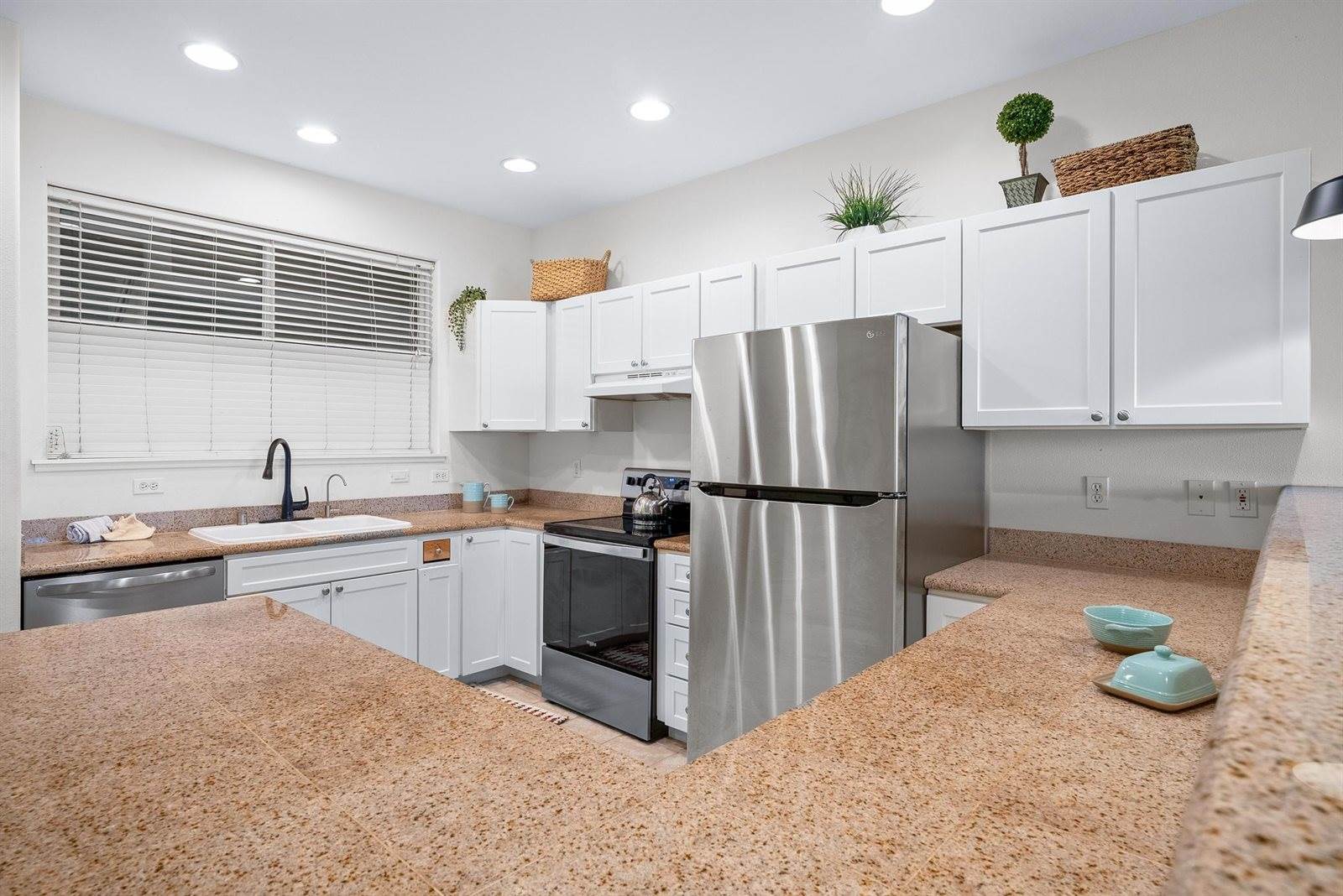 75-346 Hualalai Rd, Kailua-Kona, HI 96740