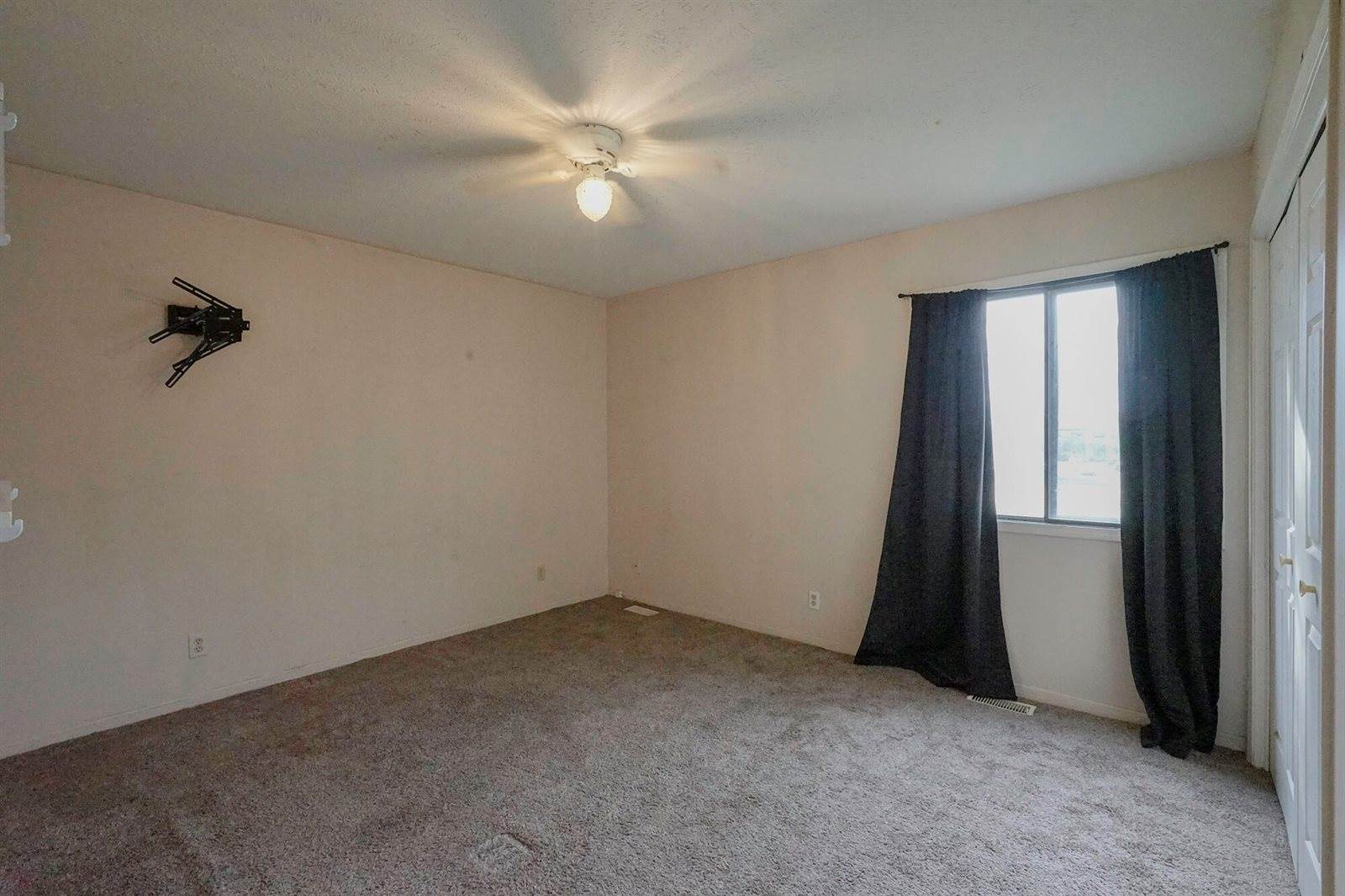 1511 Ave K, Council Bluffs, IA 51501