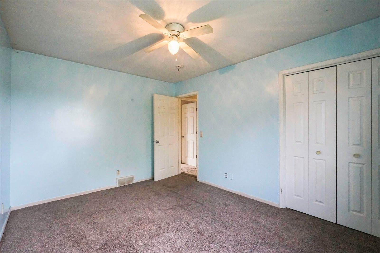 1511 Ave K, Council Bluffs, IA 51501