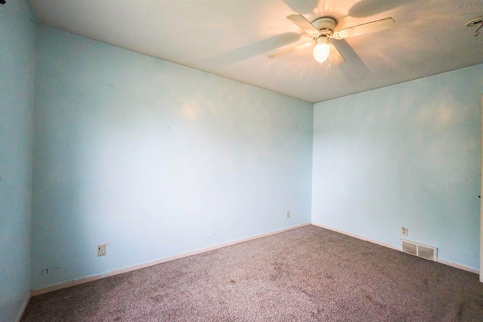 1511 Ave K, Council Bluffs, IA 51501