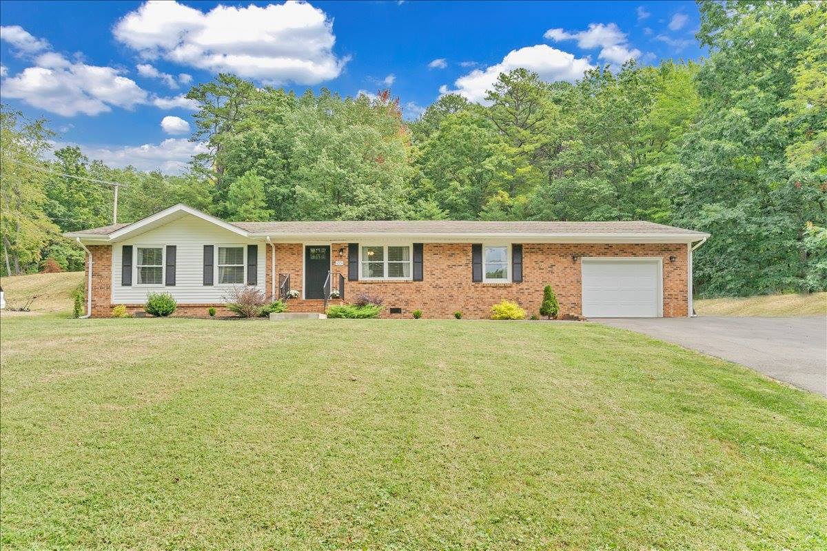 4374 Van Winkle Rd SW, Roanoke, VA 24014