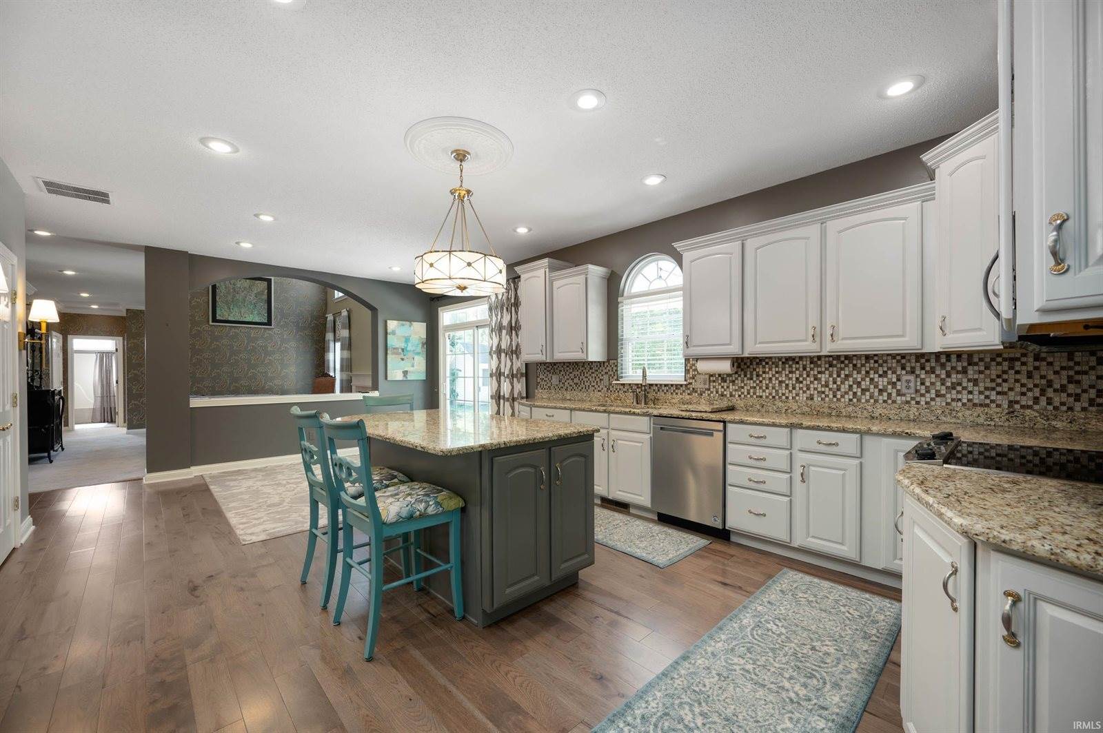 6001 N Cedar Springs Road, Muncie, IN 47304